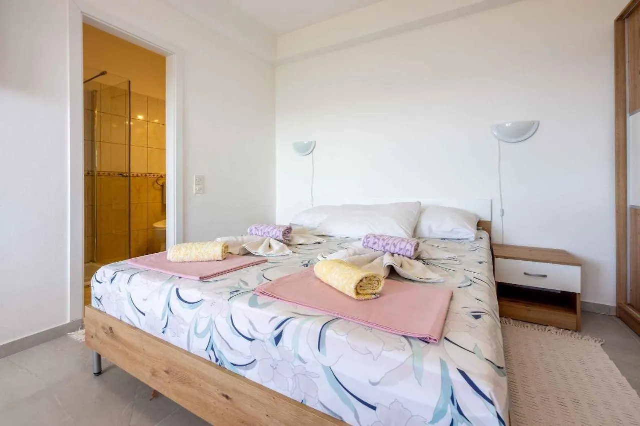 Apartment In Crikvenica 5316 Klanfari